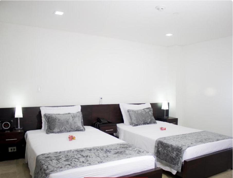 Hotel Loup Меделин Екстериор снимка