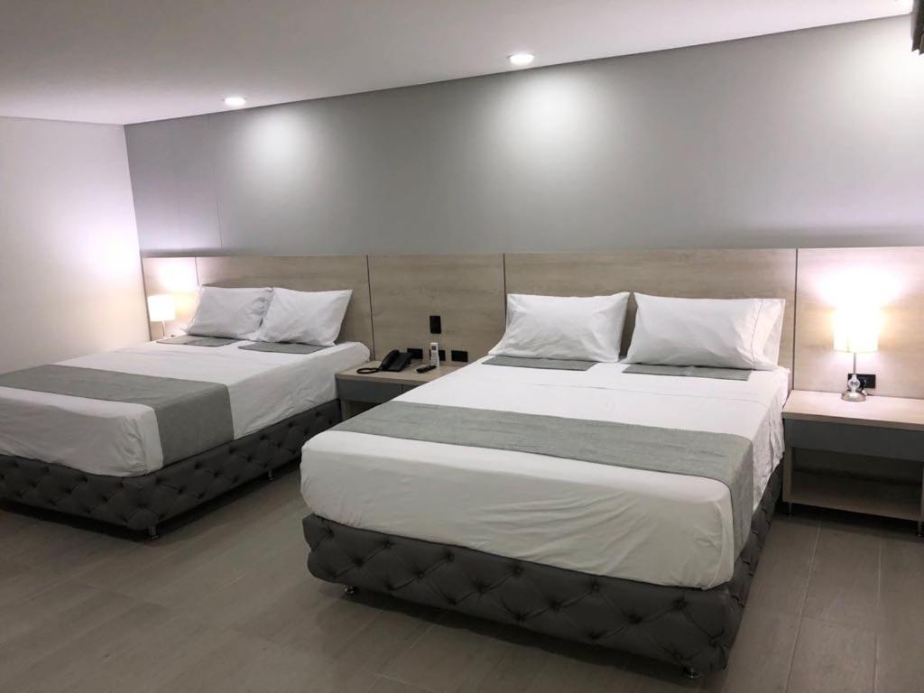 Hotel Loup Меделин Екстериор снимка