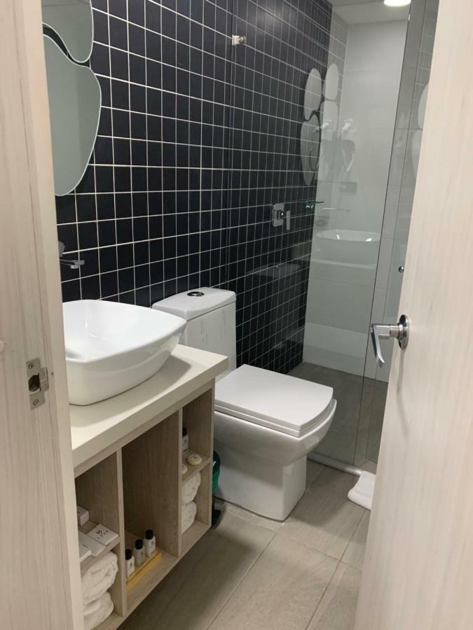 Hotel Loup Меделин Екстериор снимка