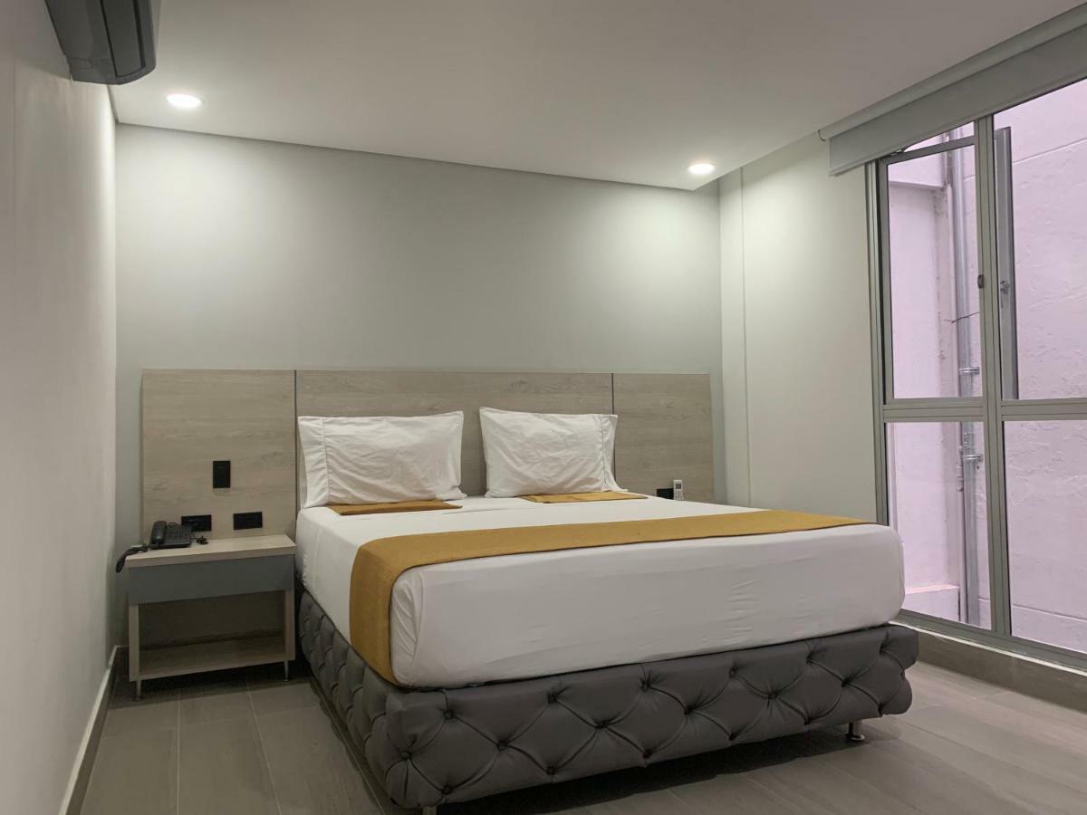 Hotel Loup Меделин Екстериор снимка