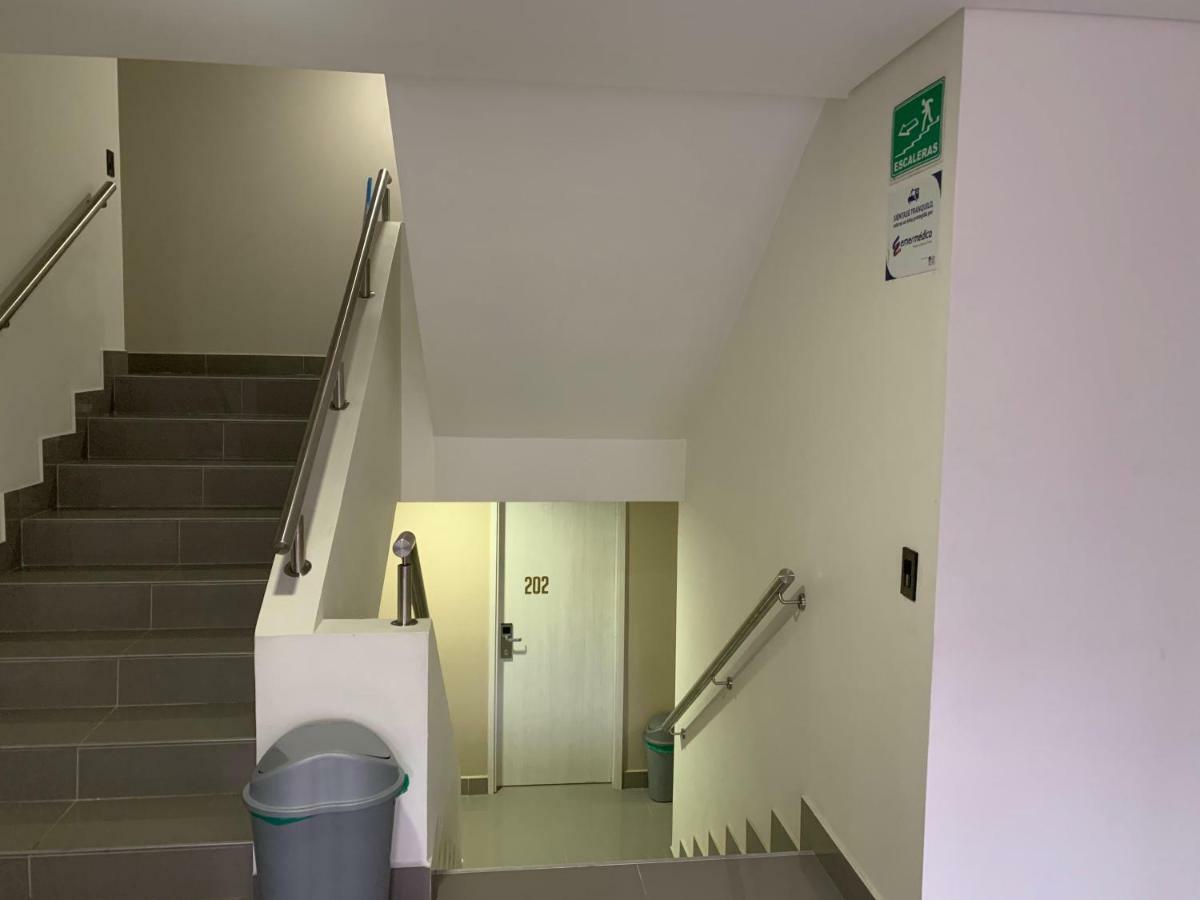 Hotel Loup Меделин Екстериор снимка
